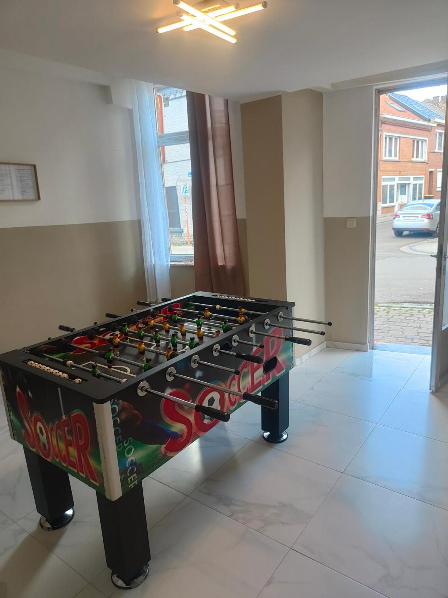 Magnifique Appartement A Mons Esterno foto